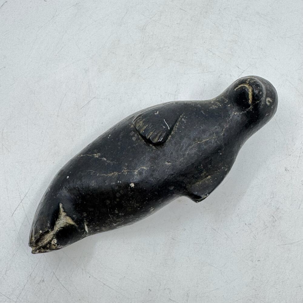 Inuit Handmade Blackstone Reclining Seal Sculpture - Picture 8 of 10